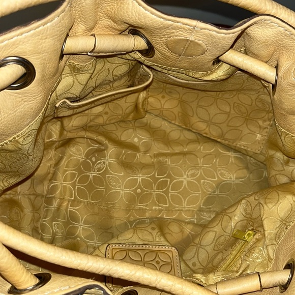 Fossil   Shoulder / Bucket bag   Leather yellowish tan  Drawstring  Side pockets - Picture 17 of 17